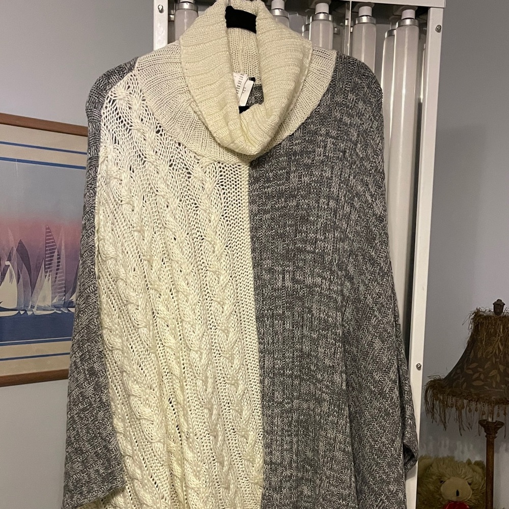 Sweater Poncho By Venus Gray & Cream One Size